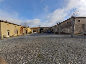 propriete à la vente -   11000  CARCASSONNE, surface 200 m2 vente propriete - UBI409283636